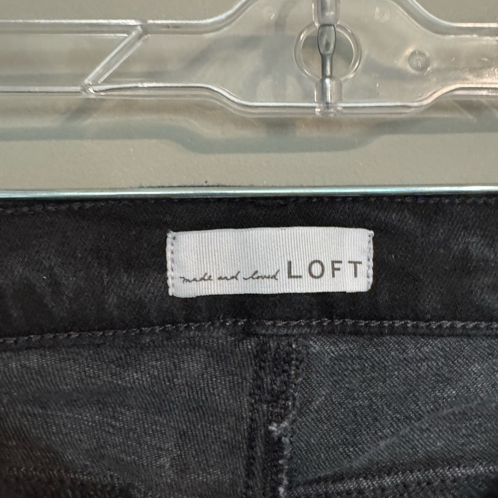 LOFT Women's Black Crop Leg Jeans - Picture 2 of 7